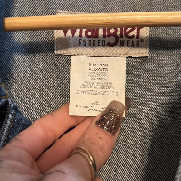 Wrangler Jean jackets size xl - Picture 2 of 4